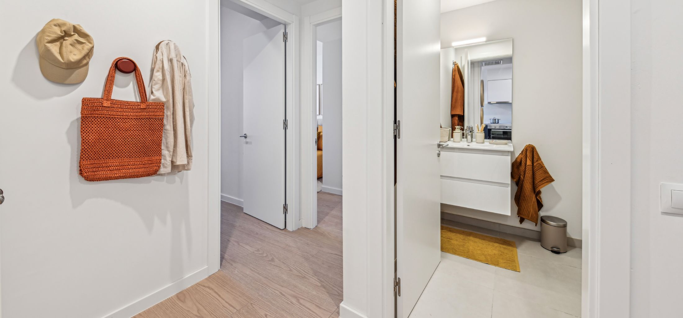 Salón en piso de alquiler | Casa Dumont | Getafe