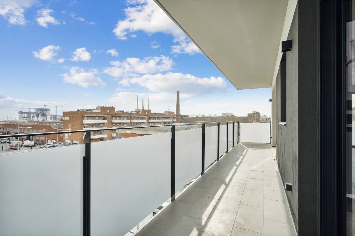 pages/flats/marobert-badalona.image_seo.floor_1_portal_D_door_1_2