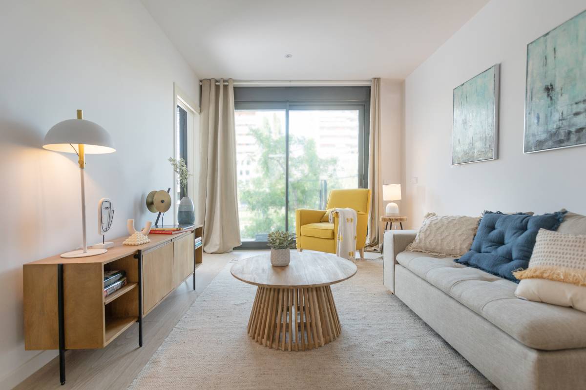 Living room of apartment for rent in Marobert | Badalona 