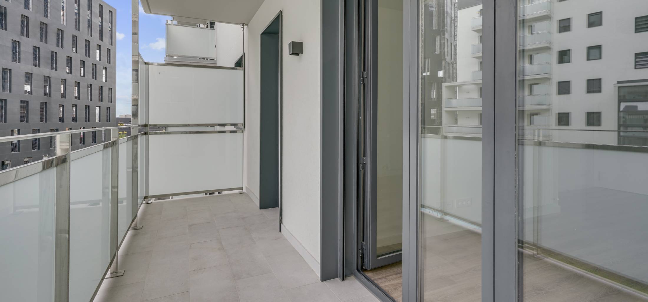 pages/flats/vilabonaplata-barcelona.image_seo.floor_5_portal_F_door_6_3